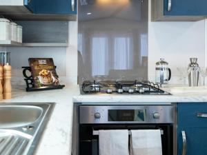 Shorefield Serendipity 2 Bedroom Caravan