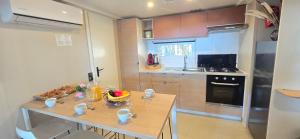 Camping Domaine la Yole, mobile-home pour 6 pers