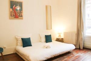 Peaceful apartment just steps from Pari