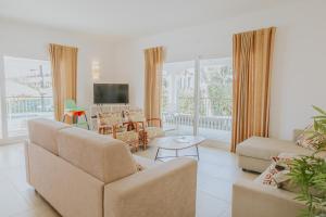 Villa Santo Tomas - Gabriela