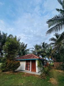 Nivara Peaceful Lakeside Retreat - Tangalle