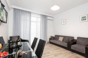 City Pulse Apartment