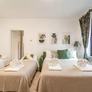 OurJoy & SkyJoy condo units - Via M Gioia, 47 - Strong WiFi, 1 private parking, Central Station, Milan