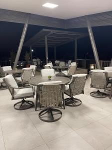 New, Peaceful Bonavista Home!