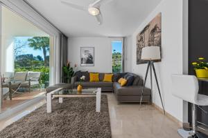 Alcazaba Lagoon 2465