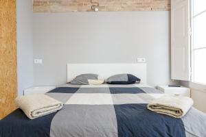 ApartEasy mid-term ONLY for VACATIONS stays, ATIC GRACIA