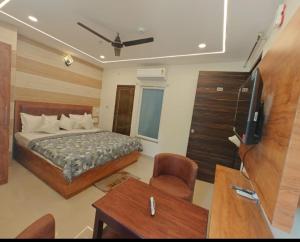 Hotel Kanha palace