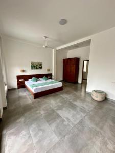 Fernando Residence
