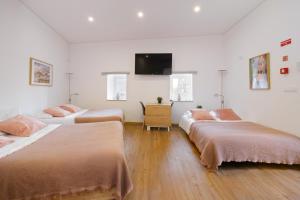 NEW! House with Hot Tub by Douro River & Iconic Bridge