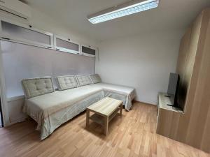 Born Studio minimum stay 30 nights, by PriorityVillas