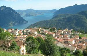 La Mansardina sul lago Mountain Lake Iseo Hospitality