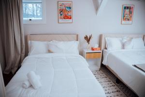 Two Bedroom Apartment Near Downtown Boston with Free Parking