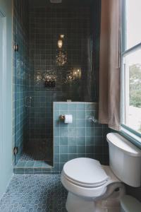 The Gilded Lady- The Gentlemans Room