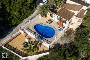 Villa Sol Y Mar by Abahana Villas