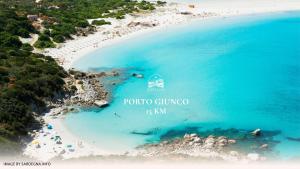 Corte Luna Solanas Terrazza BBQ 6 ospiti img15