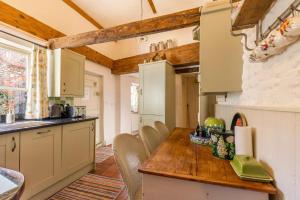 The Old Paul Pry by Leap Escapes