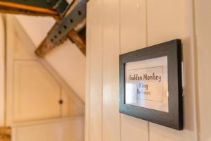 The Old Paul Pry by Leap Escapes