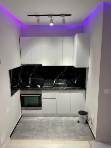 Beach House Retreat Modern, Cozy & Steps to the Sea