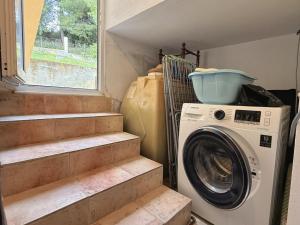 Xenius Zeus Sea View Maisonette in Glarokamvos I