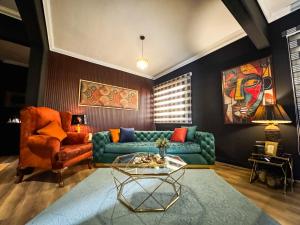 Your All-Day 1BDR Retreat Sheikh Zayed byGREEN