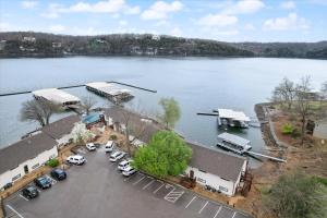 Lakefront Condo Near Margaritaville