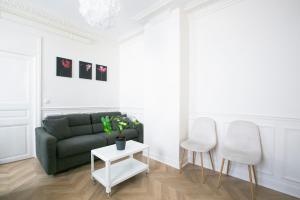 Cozy and elegant Parisian studio