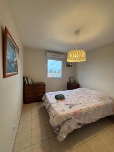 Le Tassigny-Spacious apartment-parking-wifi