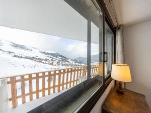 Appart. confort 6 pers, balcon sud, pied des pistes - FR-1-807-83