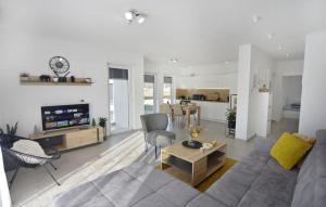 Modern apartment near Kanegra Beach