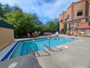 Chula Vista Condos, 2341 and 2343