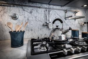 YiD Penthouse on Florence River with parking