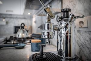 YiD Penthouse on Florence River with parking