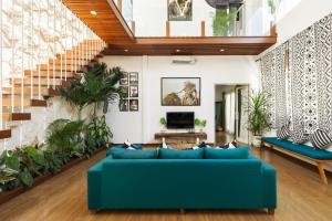 Villa Karibu Canggu-2BR with pool & rooftop