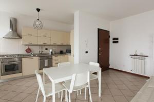 La Casa di Marco - Luminoso Appartamento a 2 minuti dalla Metro