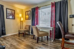 4 Mi to Dtwn Indy! Couples Retreat in Crown Hill