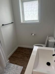 Newly renovated 3 bdrm unit