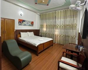 Khách sạn Hoa Nắng Mai