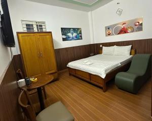 Khách sạn Hoa Nắng Mai