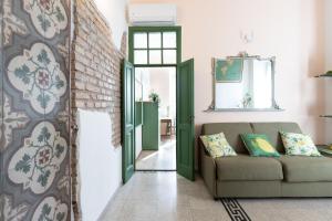 Charming Capri style Retreat - near Termini station, near Colosseum