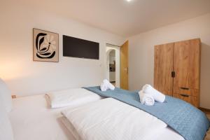 Easy City Apartments