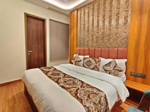 Hotel Absolut Comfort 500 MTR FROM GOLDEN TEMPLE
