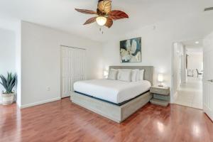 Manatee Bay | Canalfront Key Largo Home, Balcony, Dock