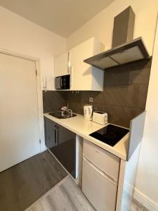 Studio Flat Near Westfield London 9