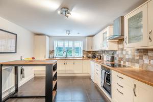 4 Bed in Doddington oc-g32211