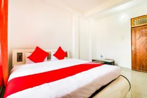 Hotel O by OYO Arpit Hotel Jhusi Railway Station