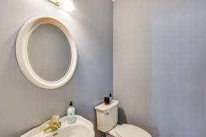 Serene Lake Lanier Home Walk to Dock and Fire Pit