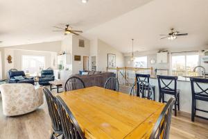 SC726 Sandcastle Sunrise