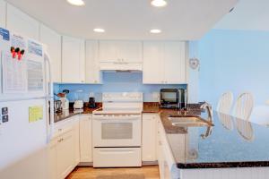 SCSC514 Surf Condo 514- Honey Seas