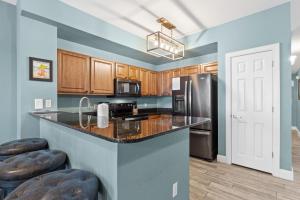 Sunrise Beach 17th Floor 3BR Condo | Oversized Balcony, Heated Pool, Near Pier Park