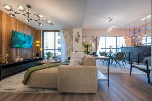 Boutique 3BR in JBR Upgraded by UDH